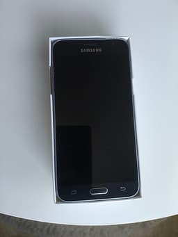 Samsung Galaxy J3 6 - 8 GB
