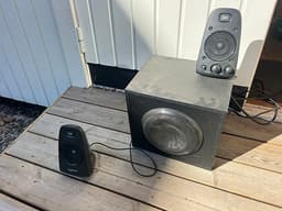 Aktiva högtalare med bas med 3,5mm ljudingång