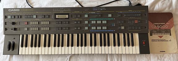 Casio CZ-5000 – klassisk vintage synth (1985)  + originalmanual.