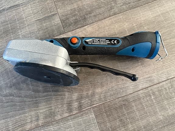 Kakelverktyg med vibration och vakuum