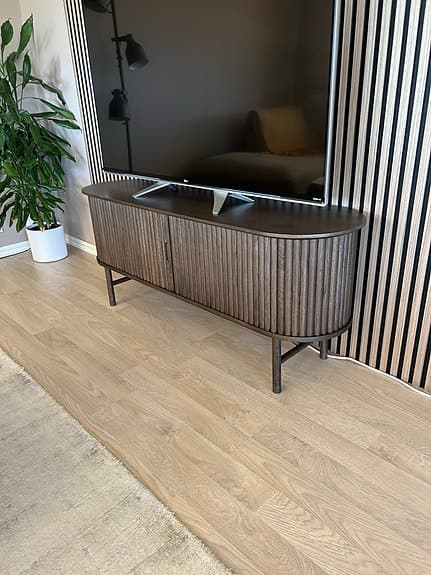 Mio TV-bänk
