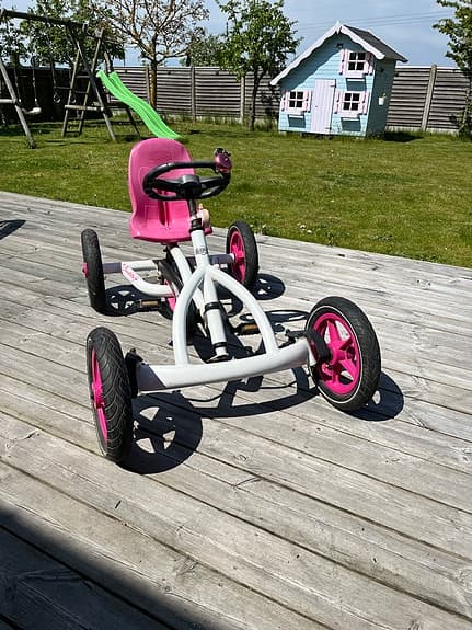 🚗 BERG Buddy trampbil/gokart Lua trampbil / gokart – rosa & vit Toppskick!
