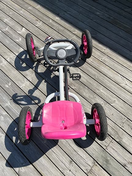 🚗 BERG Buddy trampbil/gokart Lua trampbil / gokart – rosa & vit Toppskick!