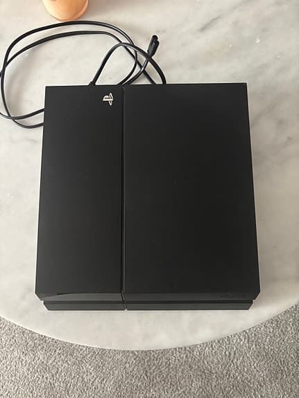 Sony Playstation 4 spelkonsol svart