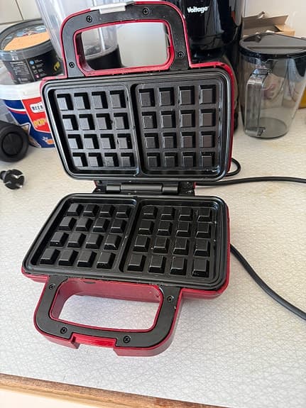 Waffle maker