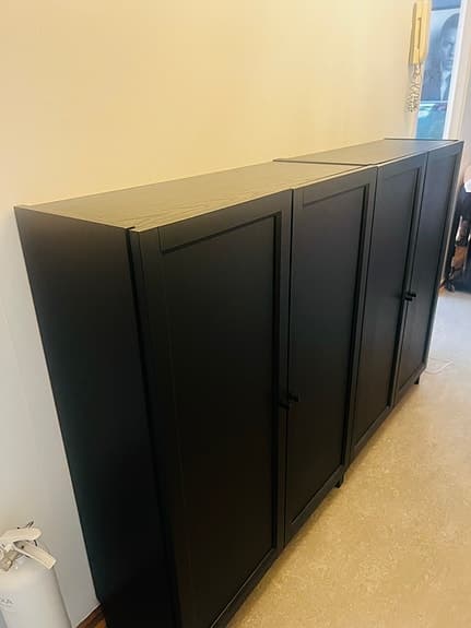 Billy hyllor låg med dörrar, mörkbrun