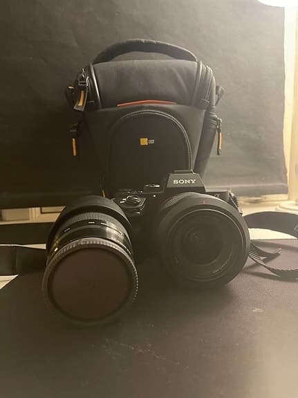 Sony A7 ll med två objektiv