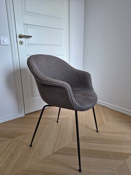 Gubi - Bat Dining Chair (Light Bouclé) fully upholstered