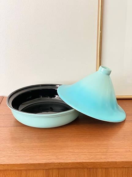 Tajine i turkos färg