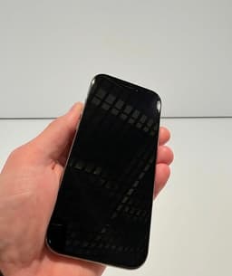 Apple iPhone 16 Pro mobiltelefon 128 GB