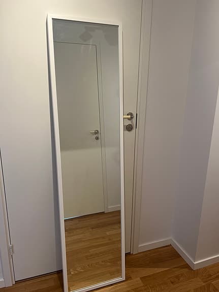IKEA spegel helkropp vit