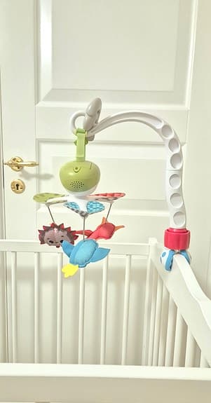Tiny Love spjälsängsmobil med mjuka figurer flerfärgad