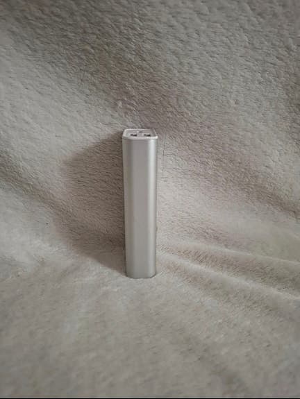 Silvrig powerbank