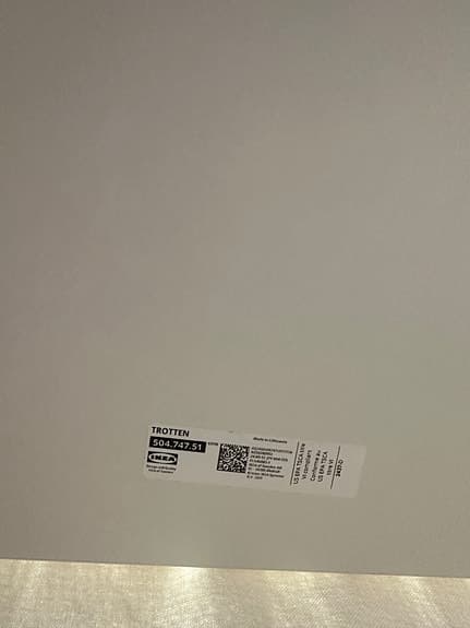 Vitt IKEA-bord – mycket fint skick 🤍