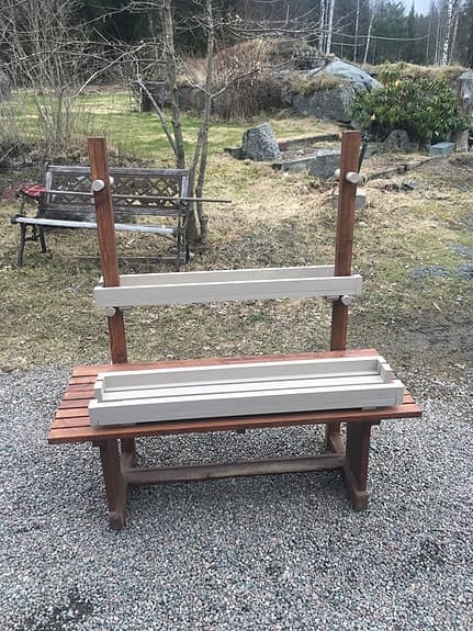 Okänt märke trädgårdsbänk med justerbara blomlådor trä