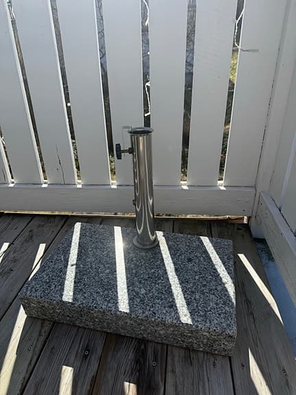 2 st parasollfötter 25 kg – granit från Balcony Living Copenhagen (paketpris)