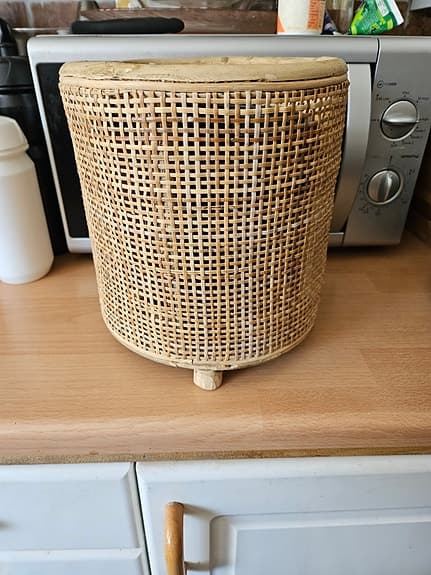 Kruka i naturmaterial mått höjd 21 bredd 21 cm som nyskick