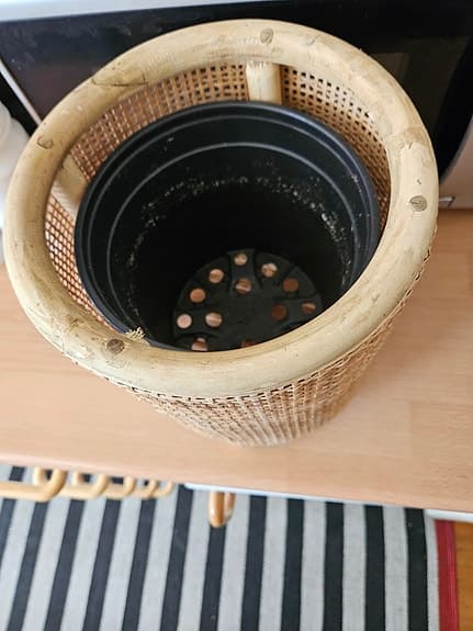 Kruka i naturmaterial mått höjd 21 bredd 21 cm som nyskick