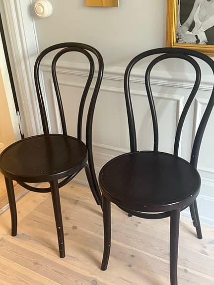 2 FAMGEG stolar mörk bets säljes som par