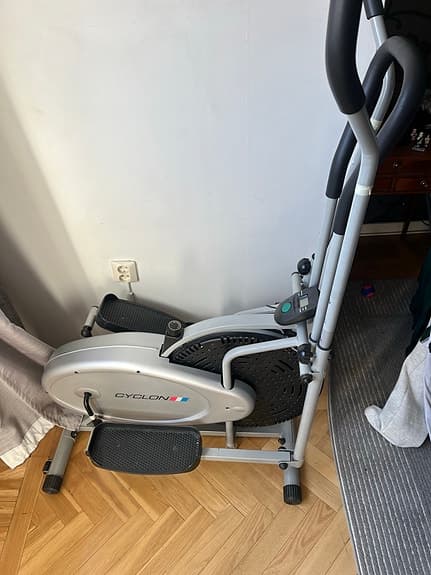 Cyclone crosstrainer grå