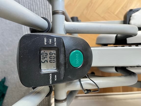Cyclone crosstrainer grå