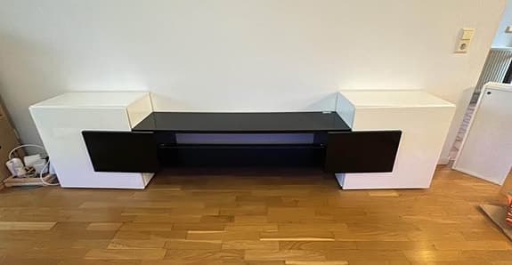 Fin tv bänk