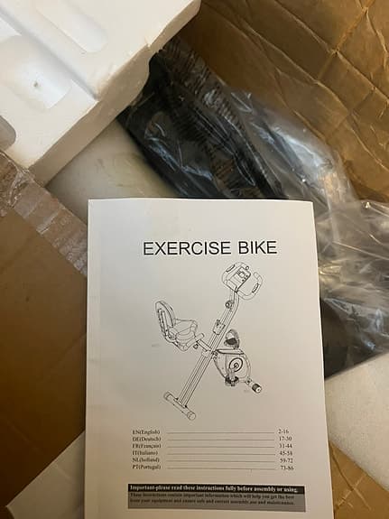 Oanvänd hopfällbar motionscykel