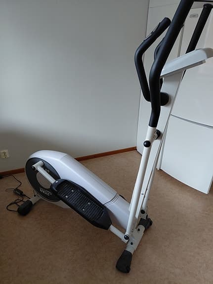 Titan GO V100 crosstrainer vit