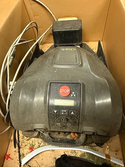 Stiga Autoclip 223 robotgräsklippare