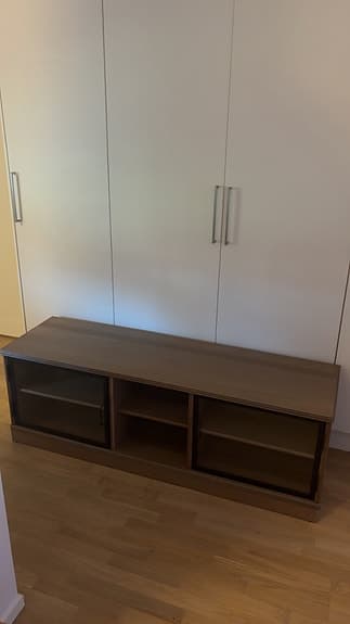 Lanesund tv bänk