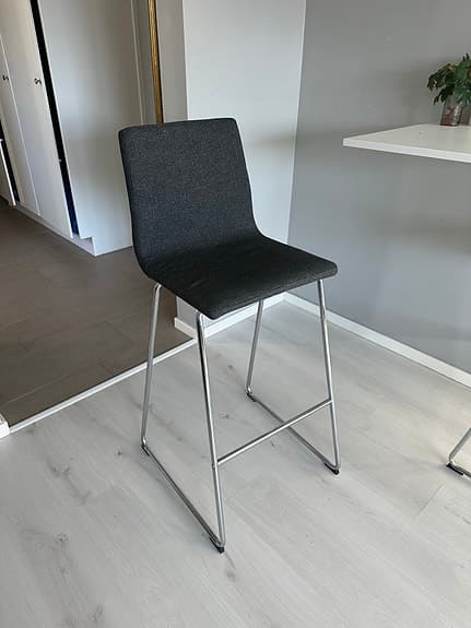 Barstolar från IKEA - mörkgrå