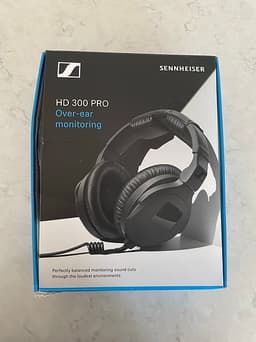 Sennheiser HD 300 PRO over-ear hörlurar med sladd