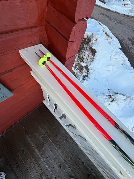 Leki skidstavar alpint röda med handremmar