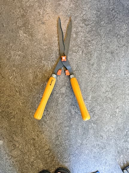 Fiskars sekatör och häcksax samt Wolf-Garten kultivator trädgårdsredskap