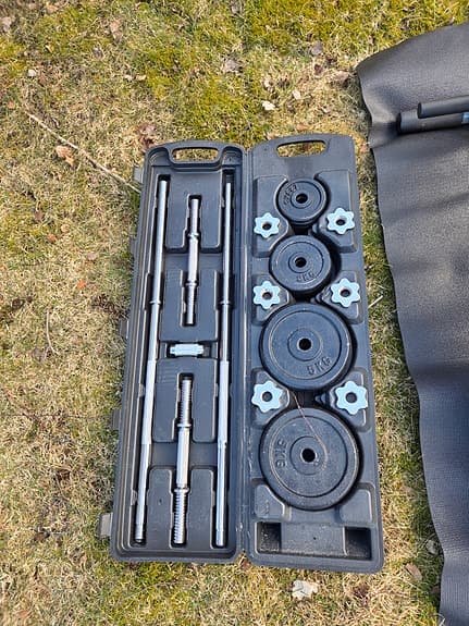 Taurus Fitness träningsbänk, hantelset 50kg och Everlast träningshandskar