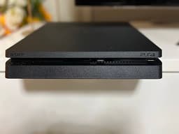 PlayStation 4 i mycket bra skick 🎮