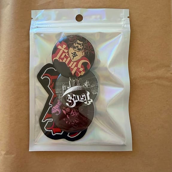 Ghost pins och tygmärke set