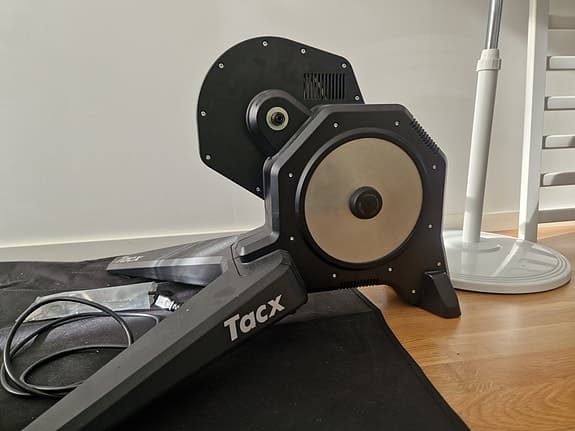 Tacx Flux Smart cykeltrainer