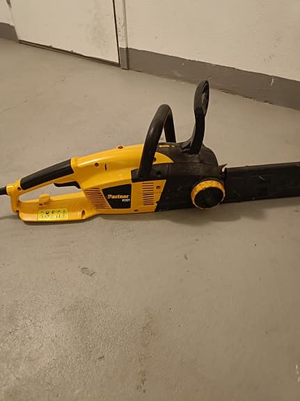 Partner 18 motorsåg eldriven gul