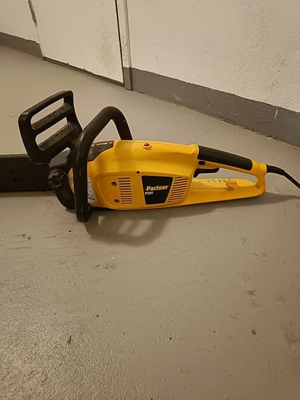 Partner 18 motorsåg eldriven gul