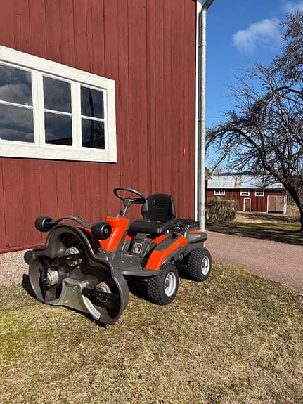 Husqvarna Rider åkgräsklippare 4wd