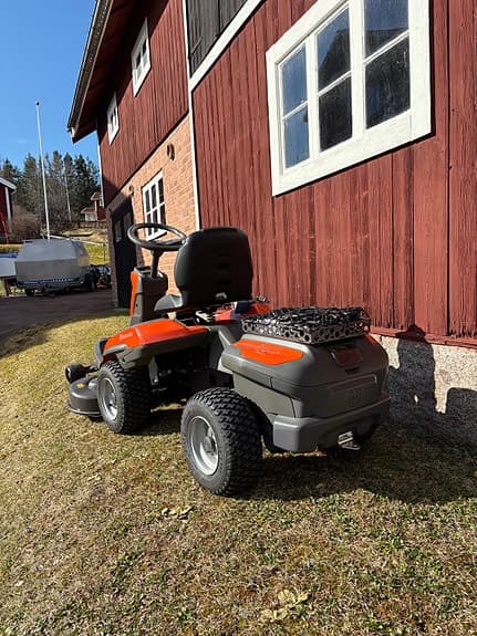 Husqvarna Rider åkgräsklippare 4wd