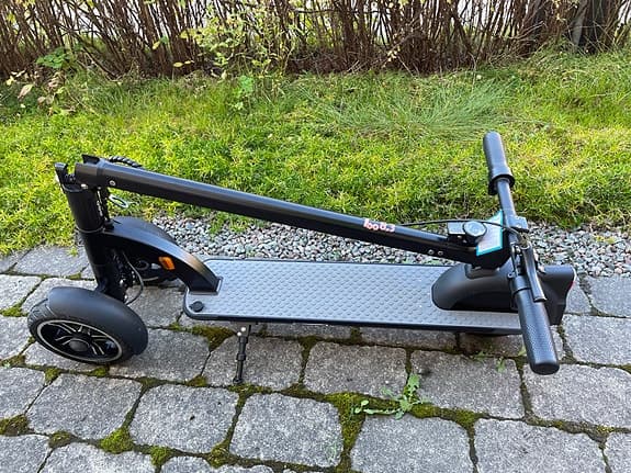 El-scooter LRoll Too 8.3 – i mycket gott skick