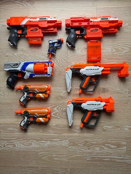 Nerf leksakspistoler kit,  säljes som paket.