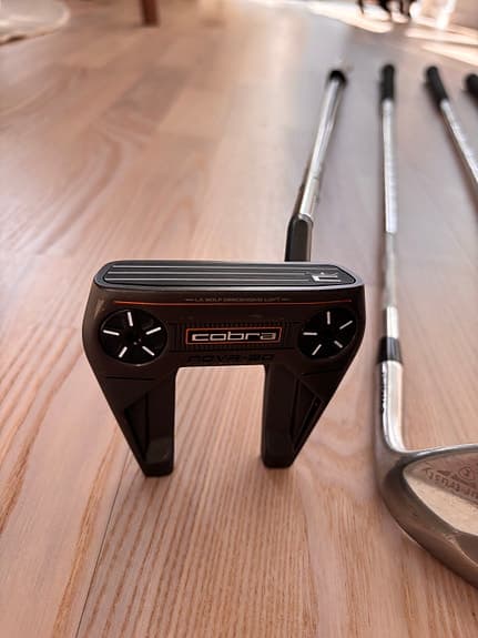 Golfset säljes – Cobra KING S2 järnset + putter + 54° wedge, höger