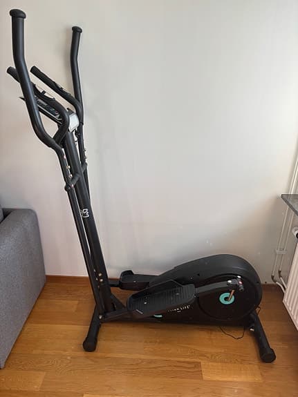 Titan Life C35 crosstrainer svart