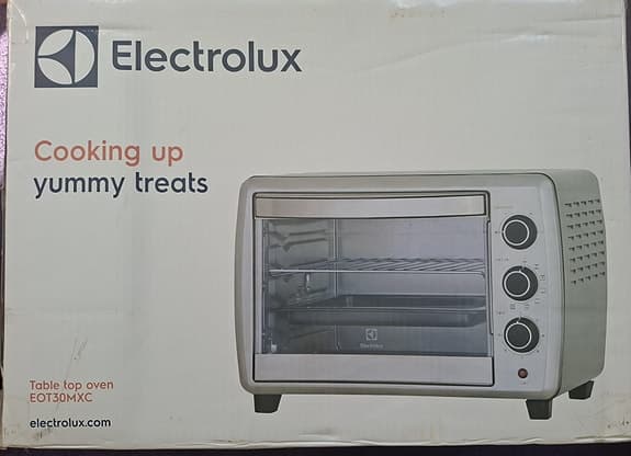 NY Electrolux Bänkugn 30L (EOT30MXC) – Oanvänd i kartong!
