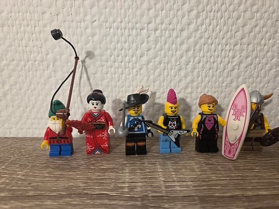 Lego - Minifigurer - Serie 4