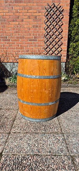 Fin trätunna till sommaren