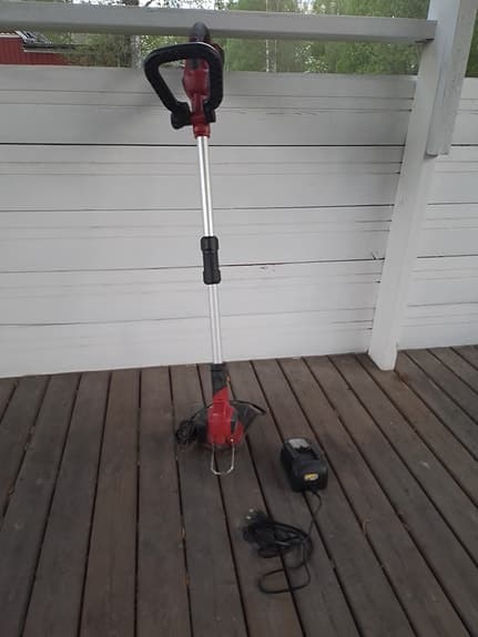 Trimmer + batteri + laddare